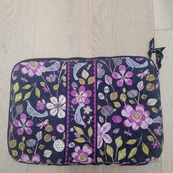 Vera Bradley Geometric Floral Laptop Sleeve - Picture 2 of 13